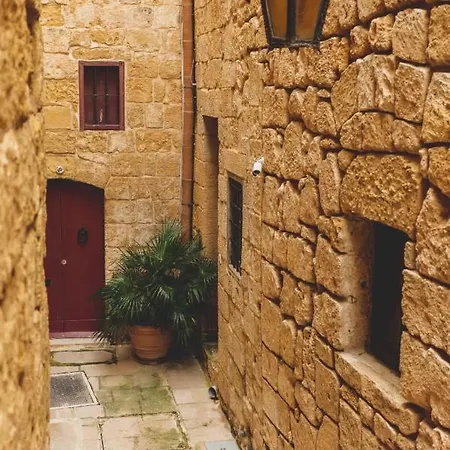 Palazzo Bifora 4*