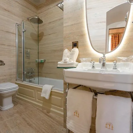 Palazzo Bifora Hotel