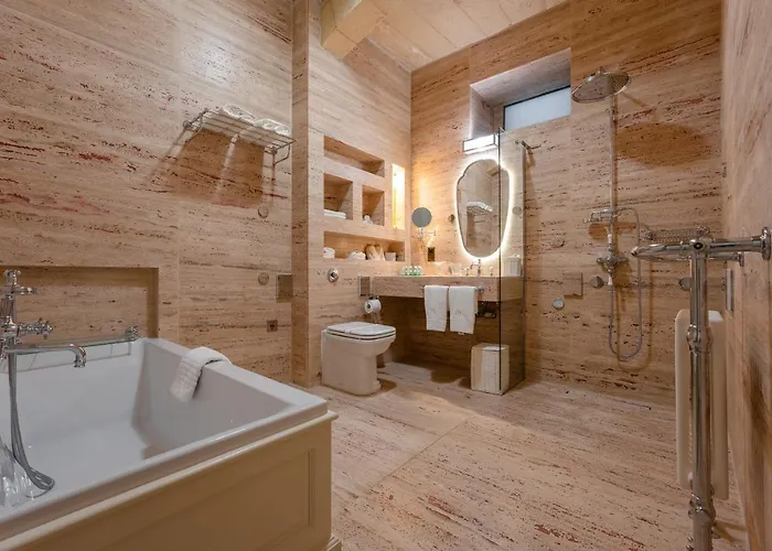 Palazzo Bifora Guest house 4*