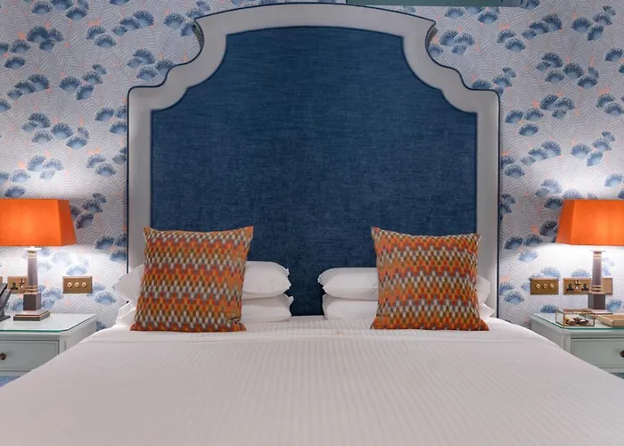 Palazzo Bifora Guest house 4*